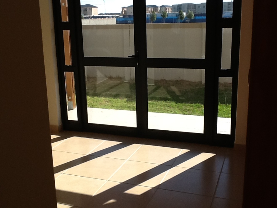 To Let 3 Bedroom Property for Rent in Buh Rein Estate Western Cape